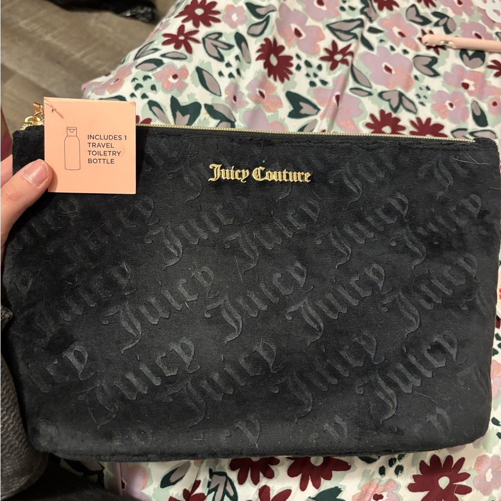NWT Juicy Couture Velour Cosmetic Bag